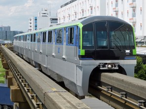 Tokyo Monorail train